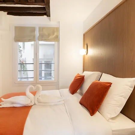 Appt 4p Grands Boulevards Appartement Parijs